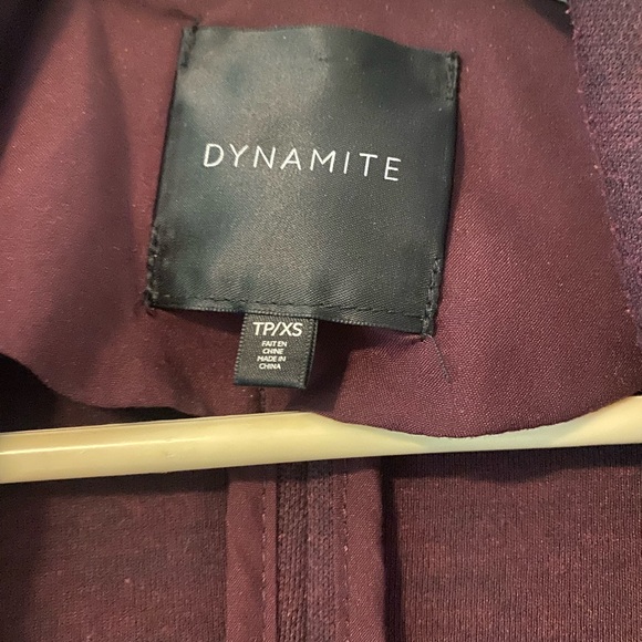 Dynamite Fitted Blazer - Burgundy - Picture 3 of 4